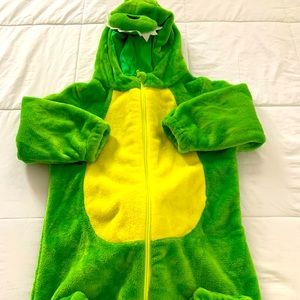 Kids dinosaur pajamas.